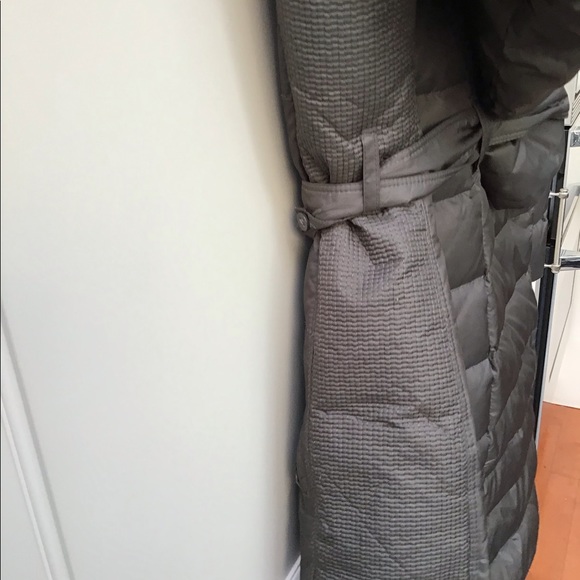 London Fog beautiful coat with Faux fur Collar - Picture 4 of 7